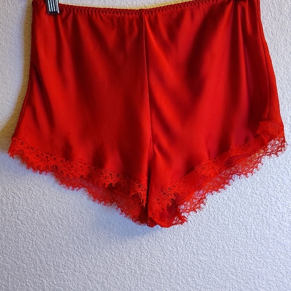 Victoria's Secret 2 Piece Red Lace Sleepwear Set B3 P - Picture 3 of 15